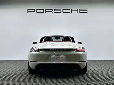 Porsche 718 2021, 36000 км, за 55462.63 USD