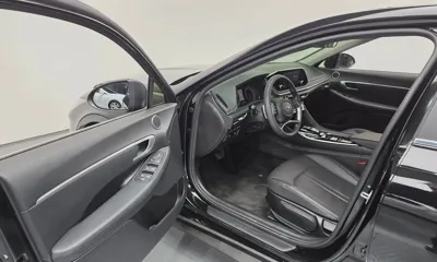 Hyundai Sonata 2021, 16198 км, за 12487.61 USD - фото 11