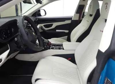 Lamborghini Urus 2023, 5600 км, за 234024.49 USD - фото 8