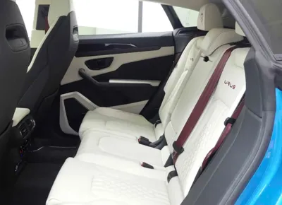 Lamborghini Urus 2023, 5600 км, за 234024.49 USD - фото 9