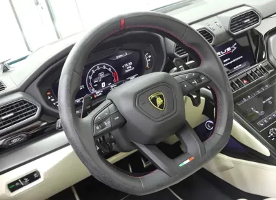 Lamborghini Urus 2023, 5600 км, за 234024.49 USD - фото 14