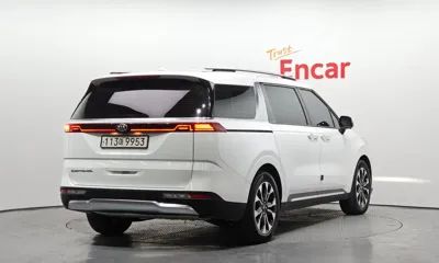 Kia Canival 2021, 93446 км, за 15328.71 USD