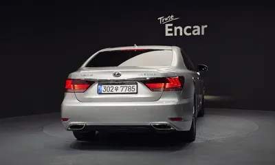 Lexus LS 2014, 241188 км, за 14535.97 USD