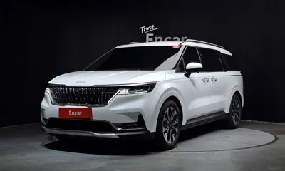 Kia Canival · 2023 год