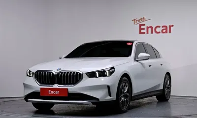 BMW 5-Series · 2026 год