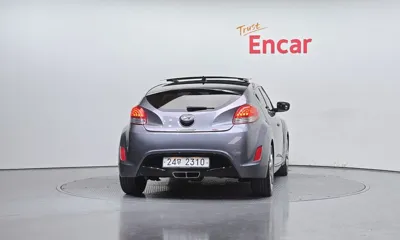Hyundai Veloster 2012, 100104 км, за 3112.58 USD