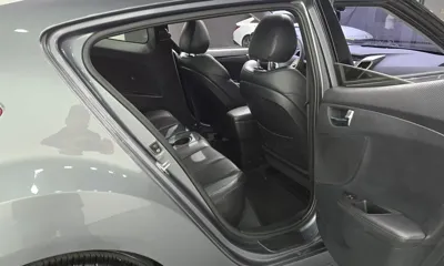 Hyundai Veloster 2012, 100104 км, за 3112.58 USD - фото 11