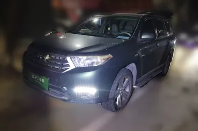 Toyota Highlander · 2012 год