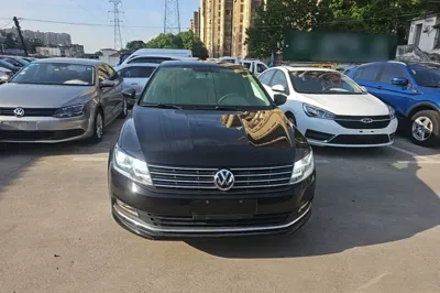 Volkswagen Lavida 2015, 108800 км, за 6464 USD