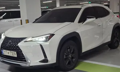 Lexus UX · 2024 год