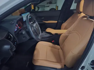 Lexus UX 2024, 15000 км, за 23638.52 USD - фото 7