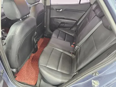 Kia Stonic 2018, 126767 км, за 5054.48 USD - фото 20