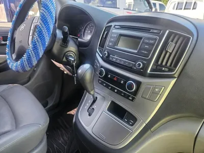 Hyundai Starex 2016, 162213 км, за 5776.55 USD