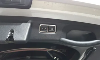 Kia Sorento 2023, 82463 км, за 19450.97 USD - фото 35