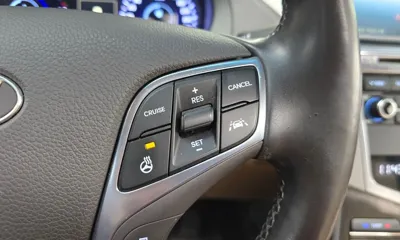 Hyundai Grandeur 2015, 223819 км, за 3275.57 USD - фото 17