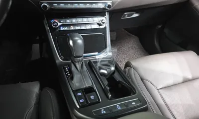 Hyundai Grandeur 2019, 182486 км, за 9183.41 USD - фото 9