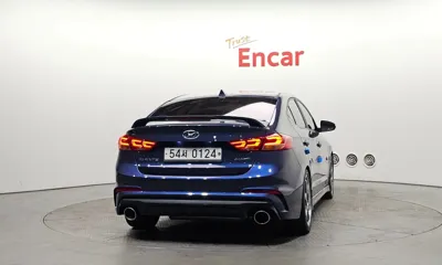 Hyundai Avante 2017, 148047 км, за 5382.7 USD