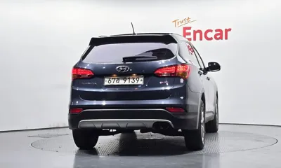 Hyundai Santafe 2015, 146022 км, за 5785.61 USD