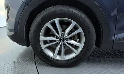 Hyundai Santafe 2015, 146022 км, за 5785.61 USD