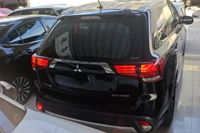 Mitsubishi Outlander 2016, 177600 км, за 8345 USD