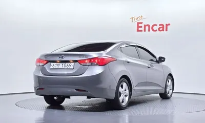 Hyundai Avante 2011, 69453 км, за 3382.78 USD