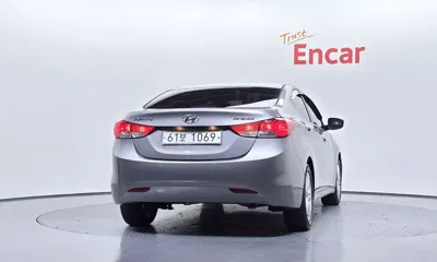Hyundai Avante 2011, 69453 км, за 3382.78 USD