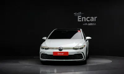 Volkswagen Golf 2023, 11763 км, за 24702.58 USD