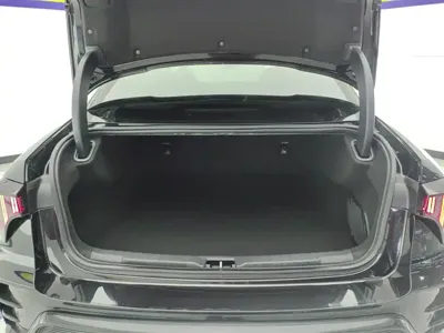 Lynk & Co 03 2024, 2900 км, за 13566.54 USD