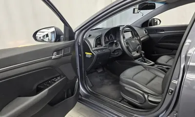 Hyundai Avante 2017, 187102 км, за 3841.89 USD - фото 10