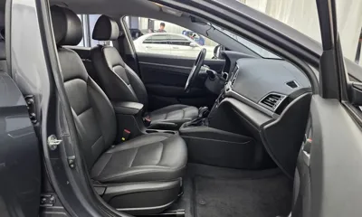 Hyundai Avante 2017, 187102 км, за 3841.89 USD - фото 11