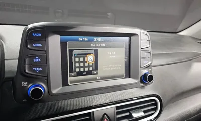 Hyundai Kona 2020, 143957 км, за 8861.76 USD - фото 16