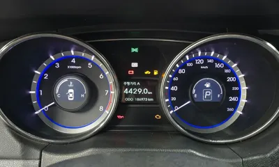 Hyundai Sonata 2010, 186973 км, за 1627.92 USD - фото 8