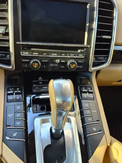 Porsche Cayenne 2013, 108442 км, за 12994.86 USD - фото 9