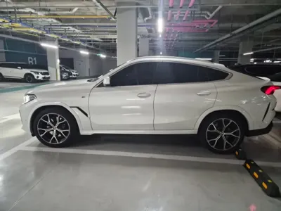 BMW X6 2023, 20205 км, за 59087.98 USD