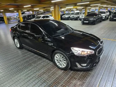 Kia K7 2013, 283529 км, за 2317.88 USD
