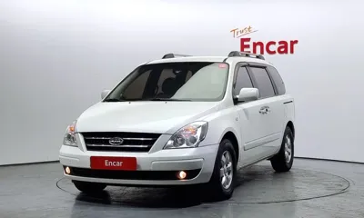 Kia Canival · 2008 год