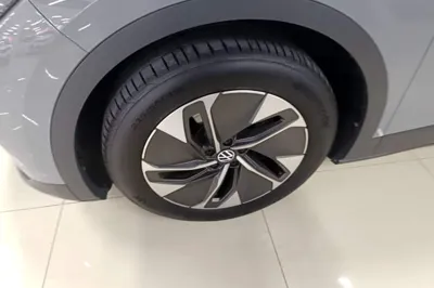 Volkswagen ID.4 Crozz 2022, 49200 км, за 14573 USD - фото 7