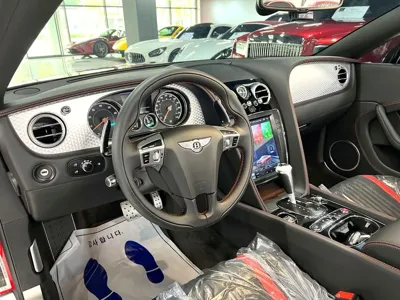 Bentley Continental 2018, 17300 км, за 131483.3 USD