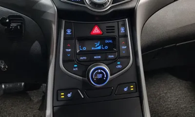 Hyundai Avante 2016, 118588 км, за 3575.37 USD - фото 32