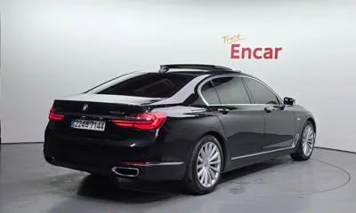 BMW 7-Series 2016, 136853 км, за 17551.84 USD
