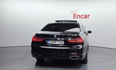 BMW 7-Series 2016, 136853 км, за 17551.84 USD