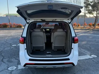 Kia Canival 2016, 250310 км, за 5165.56 USD
