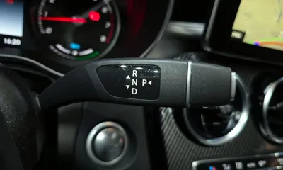 Mercedes-Benz GLC-Class 2019, 95858 км, за 17001.44 USD - фото 9