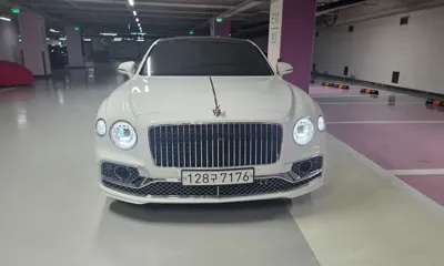 Bentley Flying Spur · 2022 год