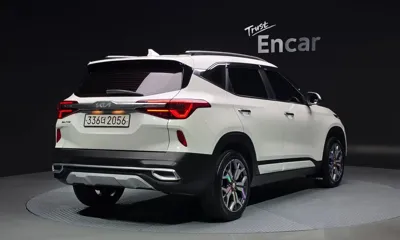 Kia Seltos 2023, 61075 км, за 12340.82 USD