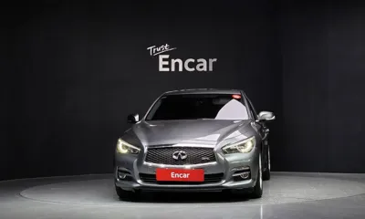 Infiniti Q50 2016, 176307 км, за 3766.1 USD