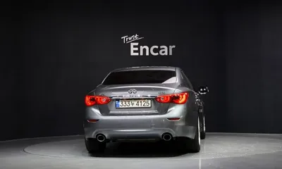 Infiniti Q50 2016, 176307 км, за 3766.1 USD