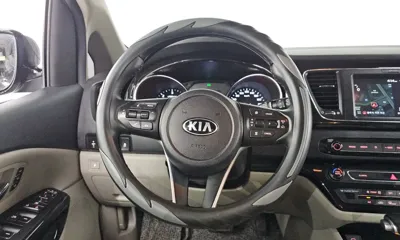 Kia Canival 2019, 125347 км, за 9441.94 USD - фото 10