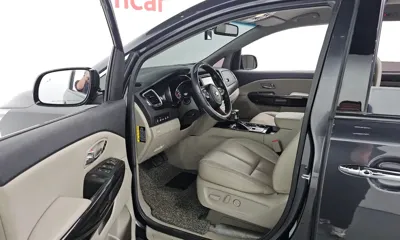 Kia Canival 2019, 125347 км, за 9441.94 USD - фото 30
