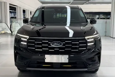 Ford Edge 2025, 38100 км, за 27050 USD